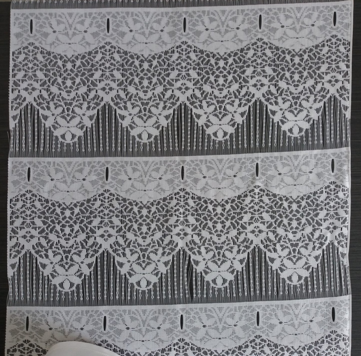 Rideau modulable blanc 45 cm de largeur motif Jeanette