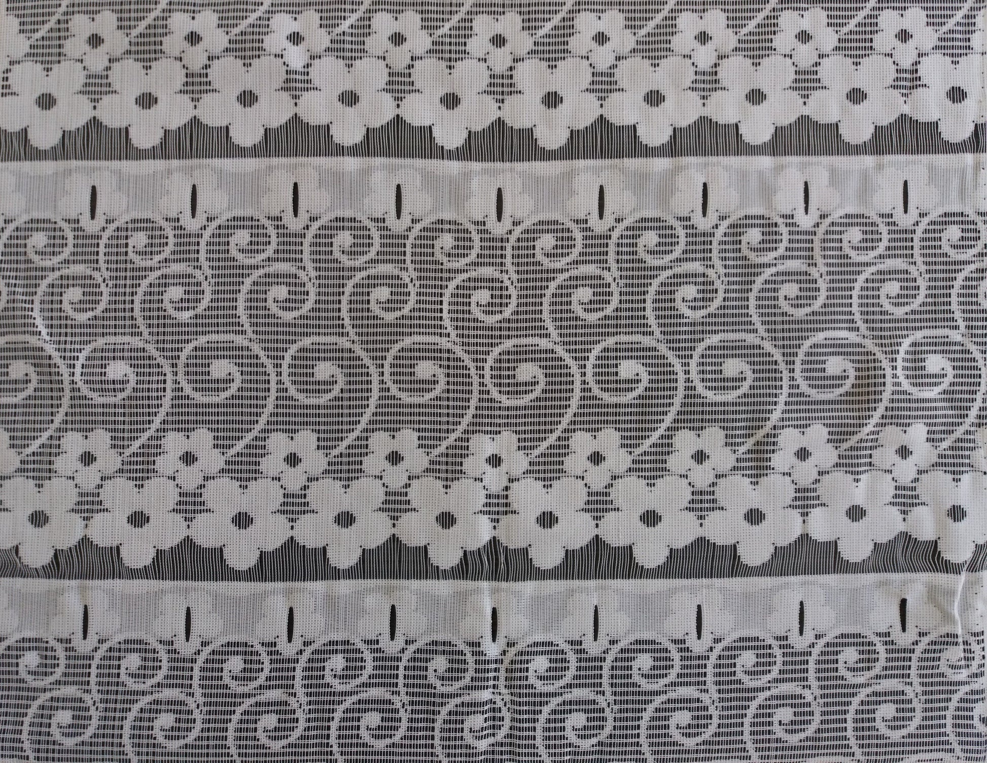 Rideau brise-bise blanc 45 cm de largeur motif Feuillage – MarieTony