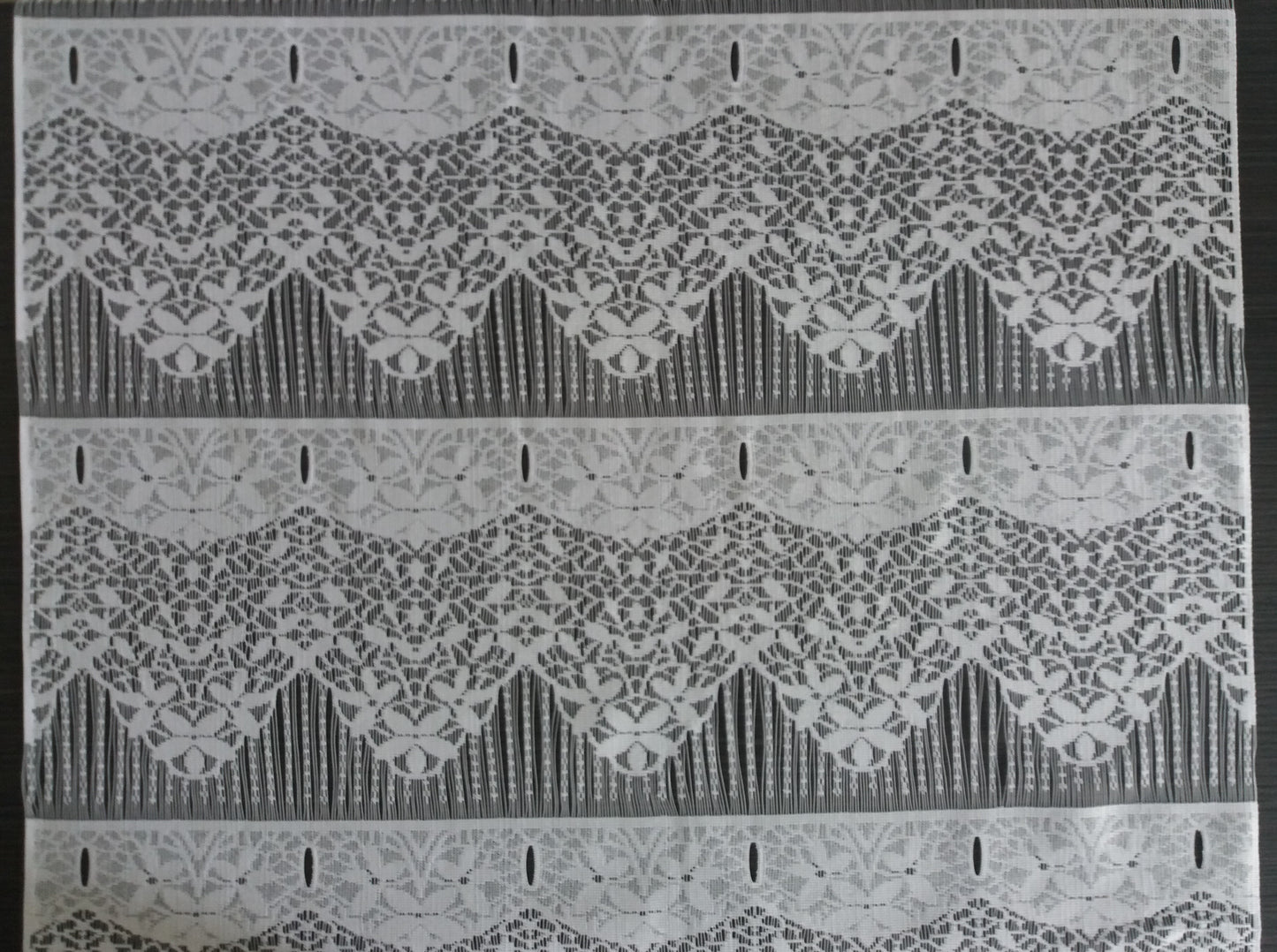 Rideau modulable blanc 60 cm de largeur motif Jeanette