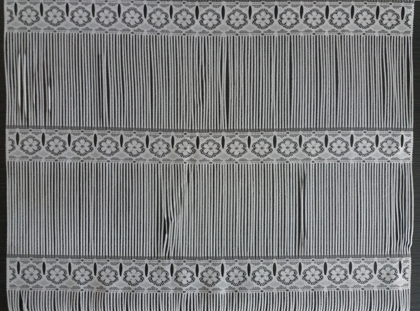 Rideau modulable blanc 60 cm de largeur motif Olga