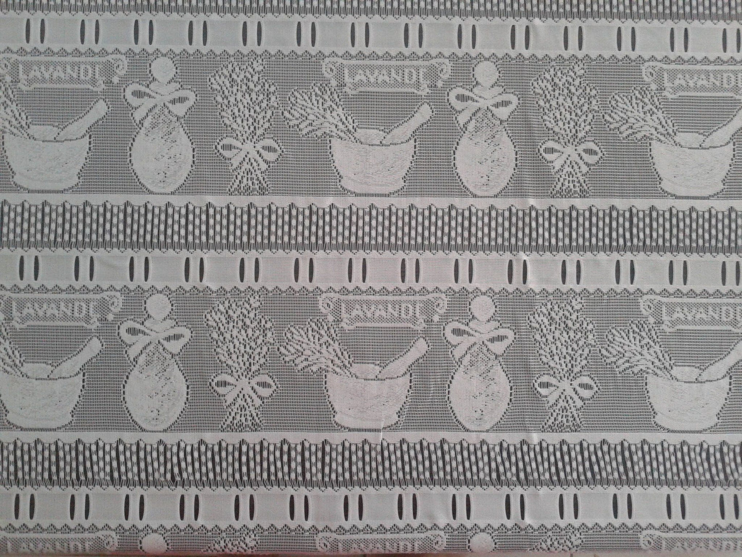 Rideau voilage blanc motif Lavandra (Zoom)