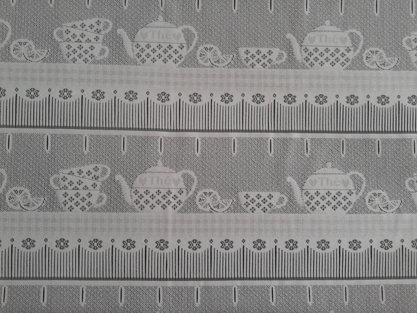 Rideau voilage blanc motif Tea time (Zoom)