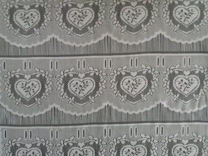 Tenda modulare bianca larga 45 cm con motivo floreale a cuore