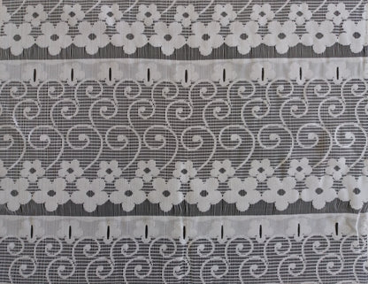 Tenda bianca a motivi floreali (zoom)