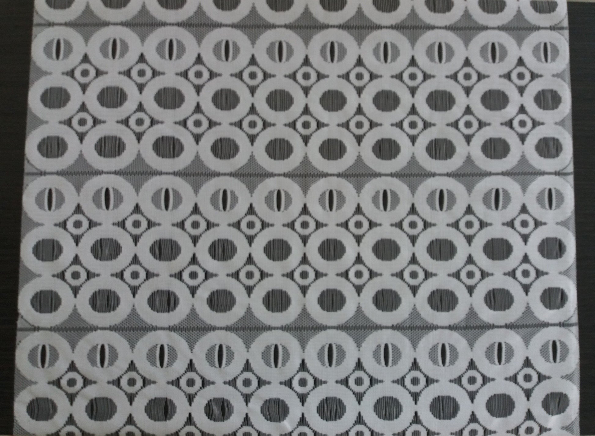 Tenda privacy con motivo a cerchi bianchi