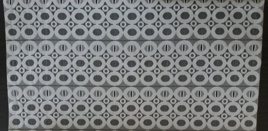 Tenda velata bianca con motivo a cerchi