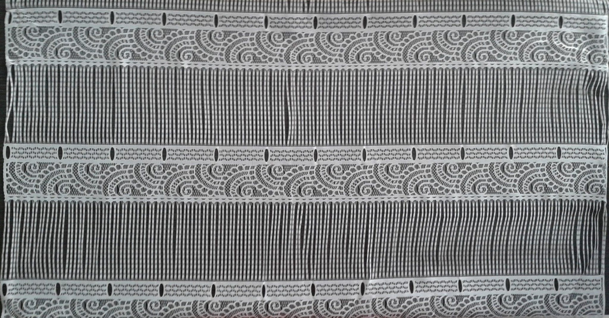 Tenda velata bianca con motivo a conchiglia