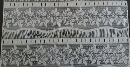 Tenda trasparente bianca con motivo a fogliame