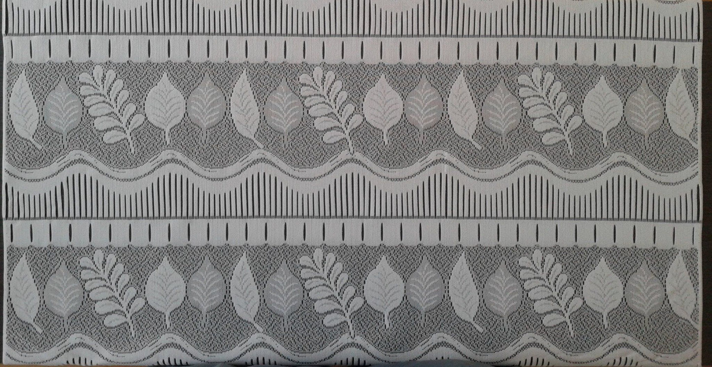 Tenda velata bianca con motivo a foglie