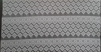 Tenda velata bianca con motivo Linae